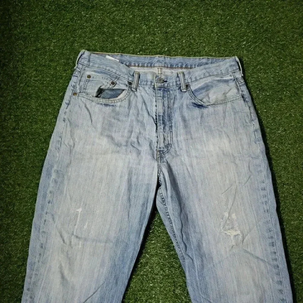 Levis Men Size 38 x 29 Jeans 550 Relaxed Fit Pants Cotton Light Wash Denim - Picture 3 of 8